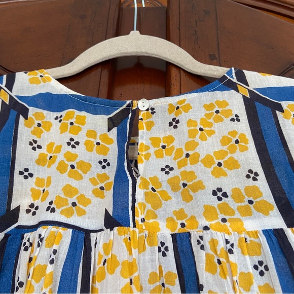 Roller Rabbit Flutter Sleeve Lightweight Cotton Top | Blue White Yellow - Picture 6 of 8